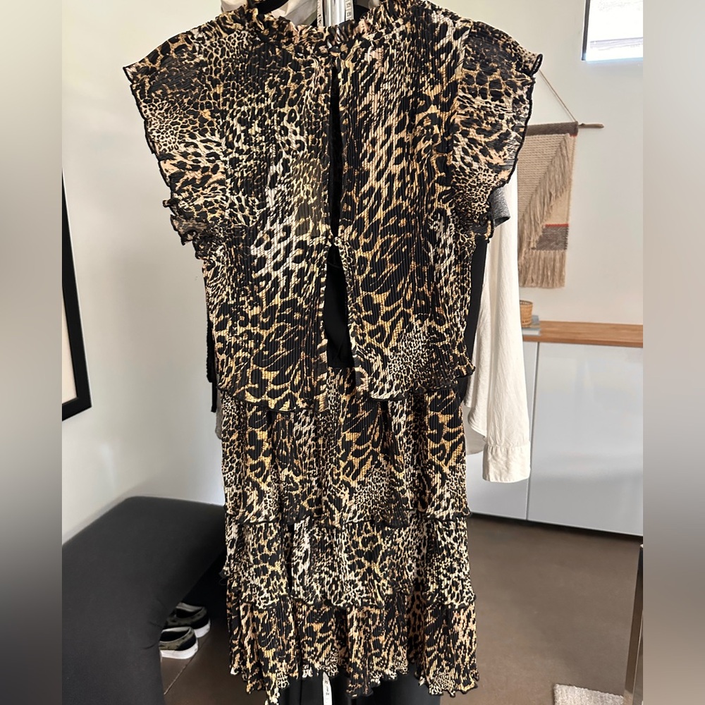 Mellóday Leopard Dress - Picture 7 of 15